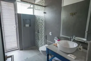 amã Stays & Trails - The Lamp House, Goa - Bathroom