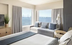 Newport Harbor Island Resort - Chambre