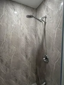 Check Inn - Badezimmer