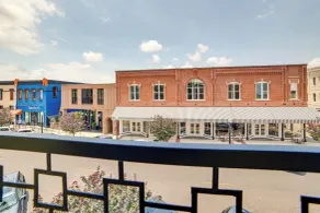 Walk to Restaurants & Breweries: Marshall Studio! - Interior