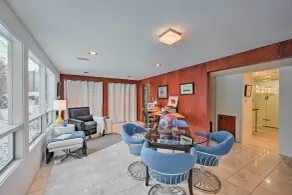 Edmonds Apartment with Private Wine Cellar! - Interiör