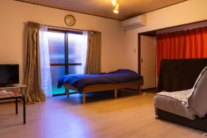 GUESTHOUSE mame庵 - Camera