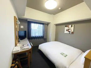 Hotel Route-Inn Tsubamesanjo Ekimae - Chambre