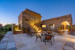 Sariska Courtyard by Armr Hospitality - Restaurant