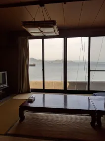 Minshuku Kamagari - Camera