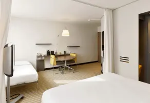 B&B HOME Rueil-Malmaison Gare - Chambre