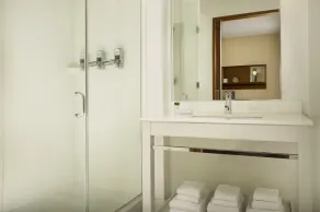 Four Points by Sheraton Jacksonville Baymeadows - Salle de bain