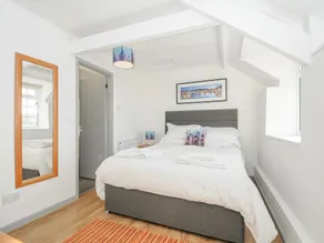 Manor Cottage Barn - Room