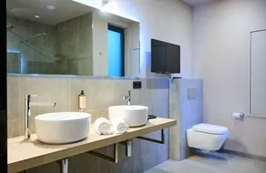 Les Tanneurs - Bathroom