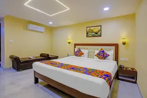 Fabhotel Ojas Inn - Room