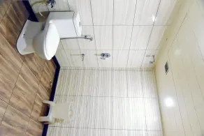 HOTEL MIDTOWN AND RESTAURANT - Bathroom