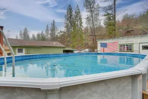 < 10 Mi to Trinity River: Family Home w/ Hot Tub! - Interior