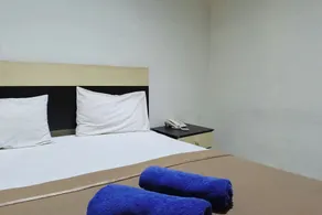 OYO 93953 Kost Tamara Near Kantor Desa Sengka - Zimmer