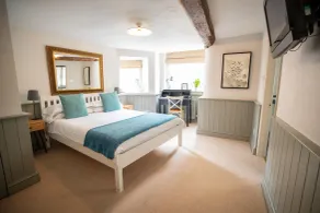 Tower House Guest House - Quarto