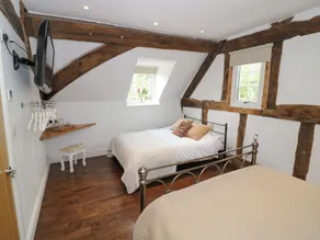 Lower Tundridge Cottage - Room