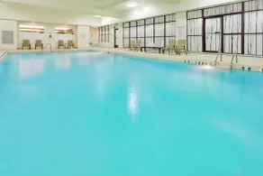 Holiday Inn Toronto Downtown Centre by IHG - Piscine