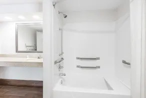 Super 8 by Wyndham Gainesville - Salle de bain