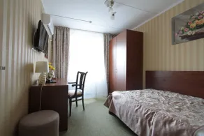 40 Let Pobedy Hotel - Rum