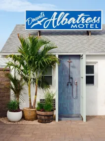 Daunts Albatross Motel - Piscina