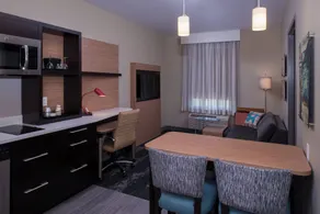 TownePlace Suites by Marriott Saskatoon - Room