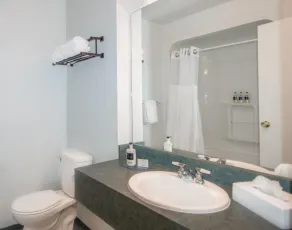 Coast Hinton Hotel - Salle de bain