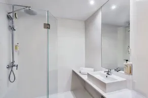 B&B HOTEL Madrid Aeropuerto T1 T2 T3 - Salle de bain