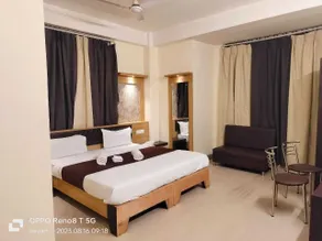 Hotel Jaysha - Chambre