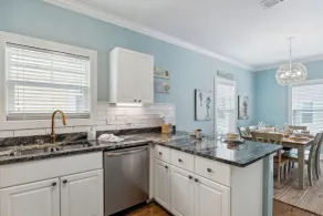 Family-friendly Pensacola Home < 1 Mi to Beach! - Interior