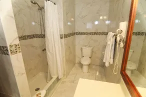 Rayon Hotel - Chambre