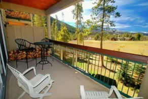 Pines Condominiums 2 Bedroom Apartment by Key to the Rockies - Balkon