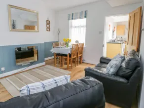 Sea Breakers Cottage - Salle de séjour