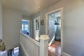 Pet-friendly Covington Retreat w/ Fenced Yard - Innvendig