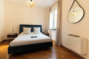 The Seven Residence - Camera