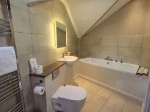 Squirrel Cottage - Badezimmer