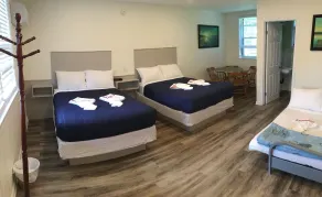 Riverside Park Motel and Campground - Room