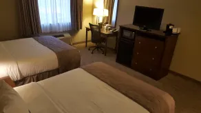 Baymont by Wyndham Minot - Room