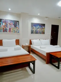 Grace & RB Hotel - Habitación