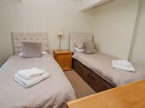 Garden Cottage - Room