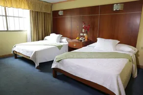 Hotel La Cresta Inn - Habitación