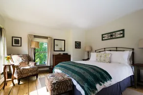 Bark Eater Inn - Room