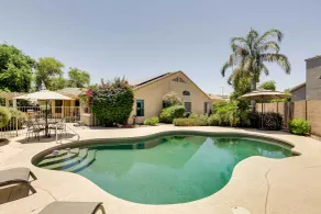 Gorgeous Goodyear Home w/ Pool & Hot Tub! - Pool