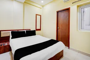 Collection O Vadapalani Metro Station Formerly Pineapple Guest House - Chambre