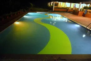 Kadkani River Resort Coorg - Piscina