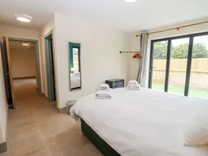 3 Bears Court Barn Conversion in Little Rissington - Værelse