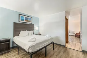Snyders Shoreline Inn - Habitación