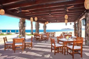 Beach Front Luxury 2 BR - Exclusive Cabo Corridor - Ristorante