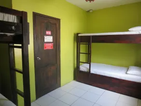 Dreamkapture Hostel close to the airport and bus terminal - Room