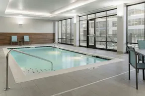 Fairfield by Marriott Inn & Suites Cincinnati Oakley - Piscine