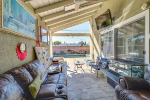 Luxury Oasis Home w/Pool Near CSUN-6 Guests - Intérieur