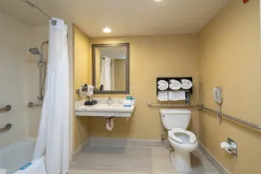Holiday Inn Express Castro Valley - I-580 by IHG - Salle de bain